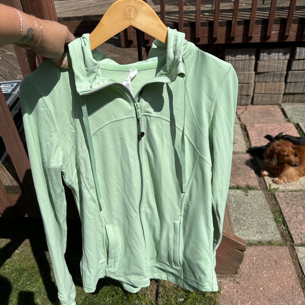 🚫SOLD🚫NWOT lululemon Creamy Mint define jacket *hooded version*